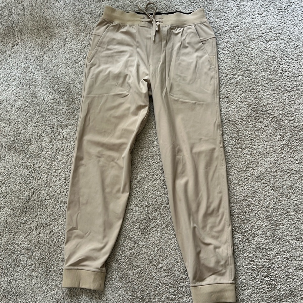 Lululemon ABC Joggers (Short)